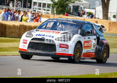 2014 Citroen DS3 WRX rallycross Racer mit Fahrer Oliver Solberg am 2019 Goodwood Festival der Geschwindigkeit, Sussex, UK Stockfoto