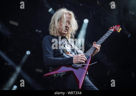 Judas Priest Legende, KK Downing verbindet Ross The Boss, wie sie live auf der Bühne beim BLOODSTOCK Open Air Festival, UK, 11 August, 2019. Stockfoto