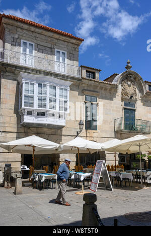 Alte Häuser in der praza Pedro de Castro, Baiona, in der Provinz Pontevedra Galicien, Spanien Stockfoto