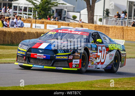 2014 Euro-NASCAR Ford Mustang RC-01 mit Georgio Maggi am 2019 Goodwood Festival der Geschwindigkeit, Sussex, UK Stockfoto