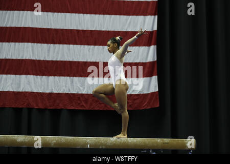 August 9, 2019: Gymnast eMjae Frazier konkurriert bei Tag eines der juniorinnen Konkurrenz an den 2019 US-Gymnastik Meisterschaften, in Kansas City, MO. Melissa J. Perenson/CSM Stockfoto