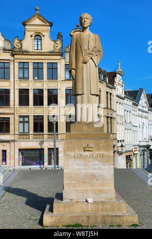 Statue von Elisabeth von Bayern, Königin von Belgien, auf der Place de L'Albertine, Brüssel, Belgien Stockfoto