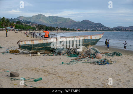 Sonntag Nachmittag am Lumley Beach, Freetown, Sierra Leone im Jahr 2014 Stockfoto