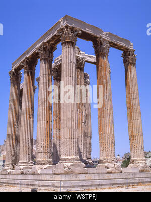 Korinthische Säulen, den Tempel des Olympischen Zeus, Athen, Athen, Griechenland Stockfoto