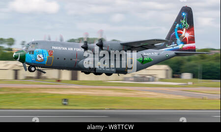 Pakistanische Hercules C-130 an der Royal International Air Tattoo 2019 Stockfoto