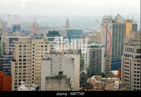 SAO PAULO, Brasilien - 10. MAI 2019: Sao Paulo Skyline der Innenstadt von Brasilien Stockfoto
