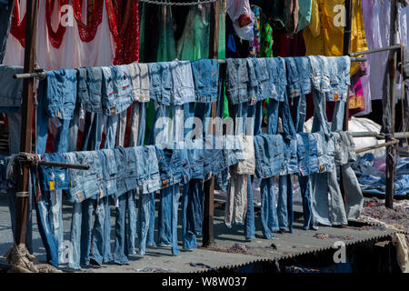 Indien, Bundesstaat Maharashtra, Hauptstadt von Mumbai aka Bombay. Dhobi Ghat open air Wäscheservice. Stockfoto