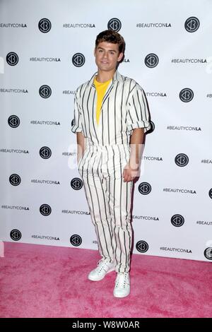 Los Angeles, CA. 10 Aug, 2019. Garrett Clayton anwesend für Beautycon Los Angeles 2019 - SAT, Los Angeles Convention Center, Los Angeles, CA August 10, 2019. Credit: Priscilla Grant/Everett Collection/Alamy leben Nachrichten Stockfoto