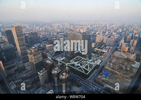 ---- Blick auf das CCTV-Tower, Center, die Zentrale von China Central Television und andere Hochhäuser in CBD (Central Business District) Stockfoto