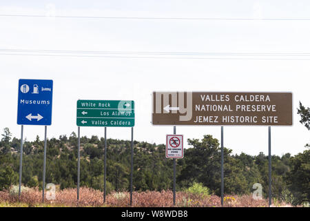 Los Alamos, USA - Juni 17, 2019: in der Nähe von Bandelier National Monument in New Mexico für Museen, White Rock und jemez Historic Site Stockfoto