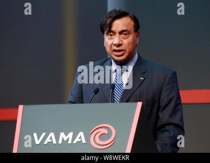 Lakshmi Mittal, Vorsitzender und CEO von ArcelorMittal, liefert eine Rede während der SOP (Start der Produktion) Zeremonie im Werk von Valin ArcelorMittal Stockfoto