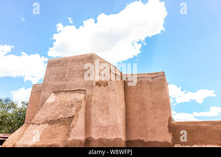 Ranchos de Taos berühmten St Francic PLAZA und zurück von San Francisco De Asis Kirche in New Jersey Stockfoto