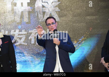 Usa Hollywood action star Jean-Claude Van Damme spricht während einer Pressekonferenz für den Film "Der Pancake Man' in Peking, China, 25. November 2014. Stockfoto
