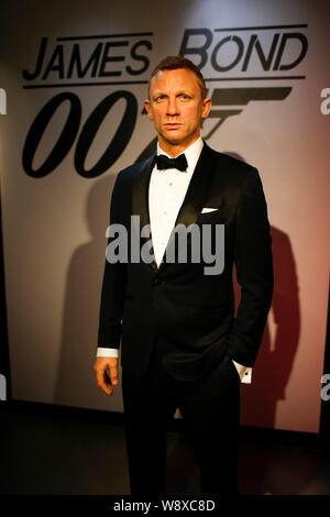 Das Wachs Statue der englische Schauspieler Daniel Craig ist im Madame Tussauds Wax Museum in Peking, China, 29. Mai 2014 angezeigt. Stockfoto