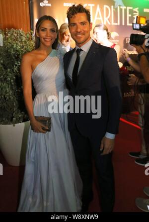 Malaga, Spanien. 11 Aug, 2019. 11. August 2019 (Malaga, Marbella) David Bisbal und seine Frau Rosana Zanetti an der Decima gala Starlite in Marbella statt, um Mittel für den Lagrimas und befürwortet die Stiftung und für Cudeca Credit: CORDON PRESSE/Alamy Leben Nachrichten heben Stockfoto