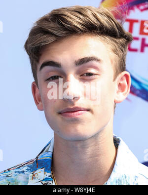 Hermosa Beach, USA. 11 Aug, 2019. HERMOSA BEACH, LOS ANGELES, Kalifornien, USA - 11. August: Johnny Orlando kommt an FOX'S Teen Choice Awards 2019 im Hermosa Beach Pier Plaza am 11. August 2019 in Hermosa Beach, Los Angeles, Kalifornien, USA. (Foto von Xavier Collin/Image Press Agency) Quelle: Bild Presse Agentur/Alamy leben Nachrichten Stockfoto