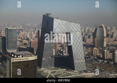 ---- Blick auf das CCTV-Tower, dem Hauptsitz von China Central Television und andere Hochhäuser in CBD (Central Business District) in Beij Stockfoto