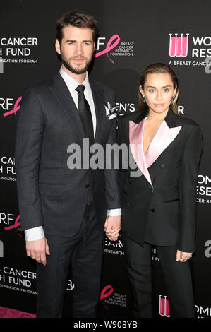 Beverly Hills, USA. 01 Mär, 2019. Liam Hemsworth mit Frau Miley Cyrus bei den Frauen Cancer Research Fund Ein unvergesslicher Abend Benefizgala im Beverly Wilshire Hotel Vier Jahreszeiten. Beverly Hills, 28.02.2019 | Verwendung der weltweiten Kredit: dpa/Alamy leben Nachrichten Stockfoto