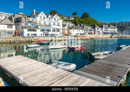 Das malerische Dorf St Mawes auf der Roseland Halbinsel in der Nähe von Falmouth in Cornwall, England, Großbritannien. Stockfoto