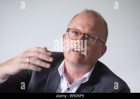 Düsseldorf, Deutschland. 12 Aug, 2019. Jochen Ott, stellvertretender Vorsitzender der SPD-Landtagsfraktion, spricht über die Wohnungspolitik auf einer Pressekonferenz im Landtag. Credit: Rolf Vennenbernd/dpa/Alamy leben Nachrichten Stockfoto