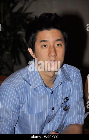 ---- Hong Kong Darsteller Jaycee Chan, der Sohn von Kung Fu Star Jackie Chan, besucht eine Pressekonferenz für seinen Film 'Double Trouble' in Shanghai, China, Stockfoto