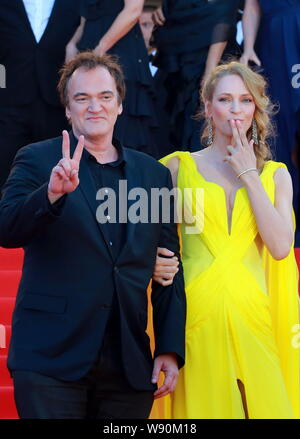 Amerikanischer Schauspieler Quentin Tarantino, Links, und Schauspielerin Uma Thurman pose mit einer Premiere für den Film, Wolken von Sils Maria, während der 67Th Cannes Film Fe Stockfoto