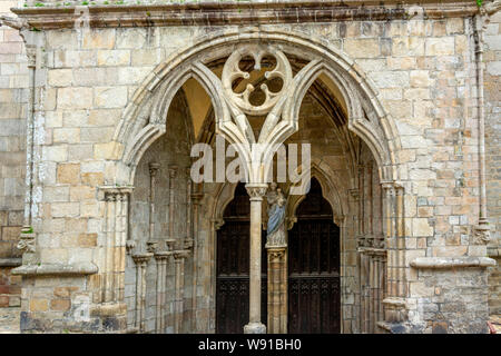 Portal der Kathedrale Saint-Tugdual von Treguier. Cotes-d'Armor. Bretagne. Frankreich Stockfoto