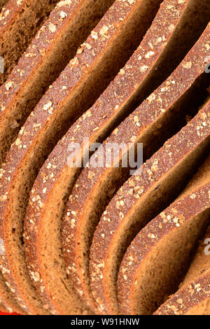 Gebogene Scheiben Brot Vollkorn Roggen Stockfoto