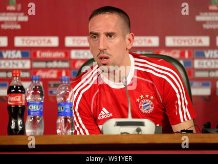 Franck Ribery von Germanys Bayern München spricht auf einer Pressekonferenz während der 2013 FIFA Klub-WM in Agadir, Marokko, am 15. Dezember 2013. Bayer Stockfoto