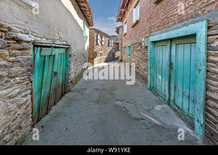 Gasse im Dorf Birgi, Izmir, Türkei. Stockfoto
