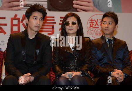 (Von links) Taiwanese Schauspieler Mark Chao, chinesische Schauspielerin und Regisseurin Zhao Wei, Chinesische Sänger und Schauspieler Han Geng, Teilnahme an einer Pressekonferenz der Movi Stockfoto