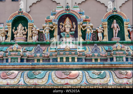 Kuala Lumpur, Malaysia - Juni 2019: Sri Mahamariamman hinduistischer Tempel, in der Nähe von Chinatown ist die älteste Hindu Tempel in Malaysia Stockfoto