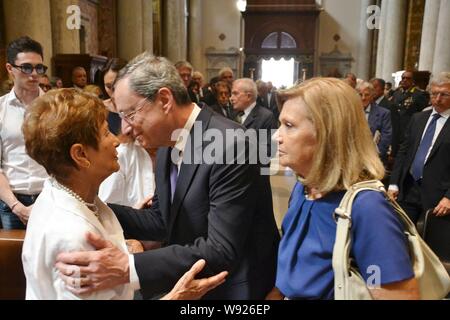 Beerdigung von frabrizio Saccomanni. In der Kirche von San Salvatore in Lauro. Auf dem Foto Mario Draghi und die Witwe Luciana Saccomanni (Marcellino Radogna/Fotogramma, Rom - 2019-08-12) p.s. La foto e 'utilizzabile nel rispetto del contesto in Cui e' Stata scattata, e senza intento diffamatorio del decoro delle Persone rappresentate Stockfoto