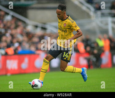 11. August 2019, St. James Park, Newcastle upon Tyne, England; Premier League Fußball, Newcastle gegen Arsenal: Pierre-Emerick Aubameyang (14) von Arsenal während des Spiels Credit: Craig Milner/News Bilder der Englischen Football League Bilder unterliegen dem DataCo Lizenz Stockfoto