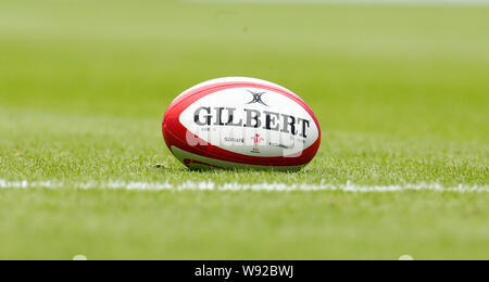 London, Großbritannien. 11 Aug, 2019. LONDON, ENGLAND. 11. AUGUST: Match Ball während Quilter Internationale zwischen England und Wales im Twickenham Stadium am August 11, 2019 in London, England. Credit: Aktion Foto Sport/Alamy leben Nachrichten Stockfoto