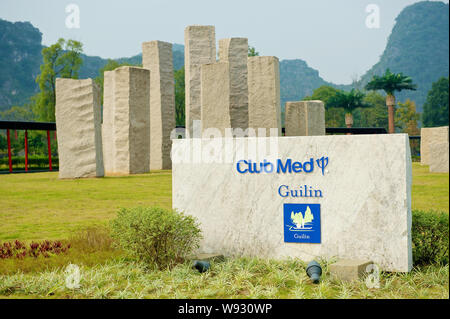 Blick auf das Club Med Resort in Guilin Yangshuo County, der Stadt Guilin, South China Guangxi Zhuang autonomen Region, 20. Oktober 2013. Französische resort Betr. Stockfoto