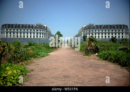 Im Pariser Stil Architekturen dargestellt an Tianducheng, eine kleine chinesische Gemeinschaft Paris repliziert, in Hangzhou City, East China Zhejiang provinz Stockfoto