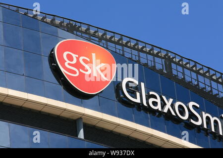 Blick auf das Hauptgebäude von GlaxoSmithKline (GSK) in London, UK, 24. Juli 2013. Der britische Pharmakonzern GlaxoSmithKline hat am Th Stockfoto