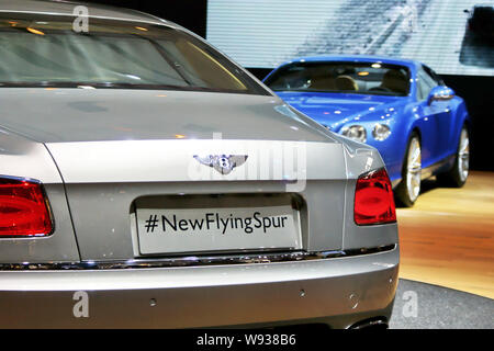 ---- Einen neuen Bentley Flying Spur wird während der 15. Internationalen Automobil- Ausstellung in Shanghai, bekannt als Auto Shanghai 2013, in wird angezeigt Stockfoto