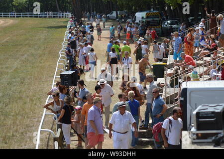 August. 11. 2019 Hippodrom ein Sault (im Süden von Frankreich, das einzige Pferderennen im Jahr). Stockfoto