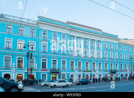St. Petersburg, Russland - Oktober 3, 2016. Der Newski-Prospekt, die Hauptstraße der Stadt St. Petersburg. Es hat seinen Namen von der Alexander-newski-L Stockfoto