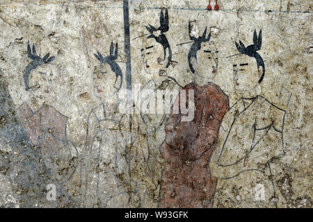 Details zu ein Fresko in der Kammer von einem wandbild Grab des nördlichen Qi Dynastie (550-577 AD), der in Shuozhou Stadt ausgegraben wurde gesehen, in der Basis Stockfoto