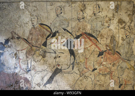 Details zu ein Fresko in der Kammer von einem wandbild Grab des nördlichen Qi Dynastie (550-577 AD), der in Shuozhou Stadt ausgegraben wurde gesehen, in der Basis Stockfoto