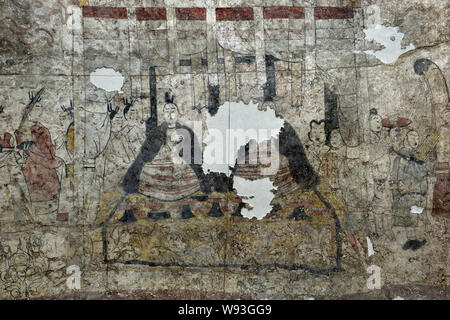Details zu ein Fresko in der Kammer von einem wandbild Grab des nördlichen Qi Dynastie (550-577 AD), der in Shuozhou Stadt ausgegraben wurde gesehen, in der Basis Stockfoto
