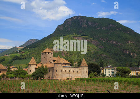 Feudale Maretsch Schloss Castello Mareccio Stockfoto