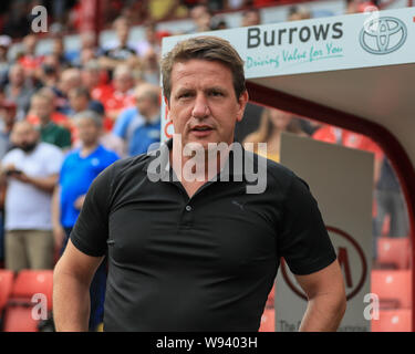 3. August 2019, Oakwell, Barnsley, England; Sky Bet Meisterschaft, Barnsley vs Fulham; Daniel Stendel Manager von Barnsley FC vor dem Kick off Credit: Mark Cosgrove/News Bilder der Englischen Football League Bilder unterliegen DataCo Lizenz Stockfoto