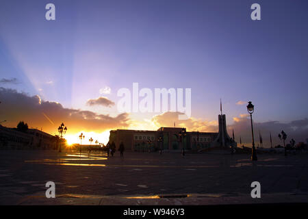 Sonnenuntergang auf Kasbah Square in Tunis, Tunesien Stockfoto