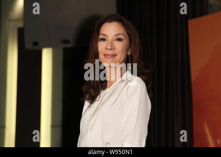 Hongkong Malaysia chinesische Schauspielerin Michelle Yeoh wird dargestellt, während einer Pressekonferenz für den neuen Film, die Dame, in Taipei, Taiwan, 7. März Stockfoto