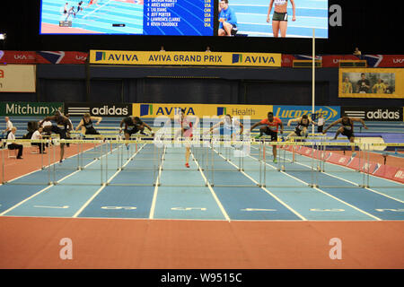 China Liu Xiang, vierten linken und anderen hurdlers konkurrieren in der mens 60 m Hürden Finale während der Aviva Grand Prix Leichtathletik-meeting am Nationalen Stockfoto