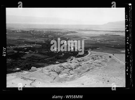 Luft Ansichten von Palästina. Air Route nach dem alten Jerusalem - Jericho Straße. Damm der alten Jericho. Auf der Suche nach Süden, moderne Jericho in der Entfernung Stockfoto